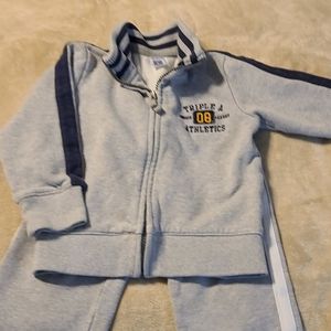 Carter's atheltics set - 4